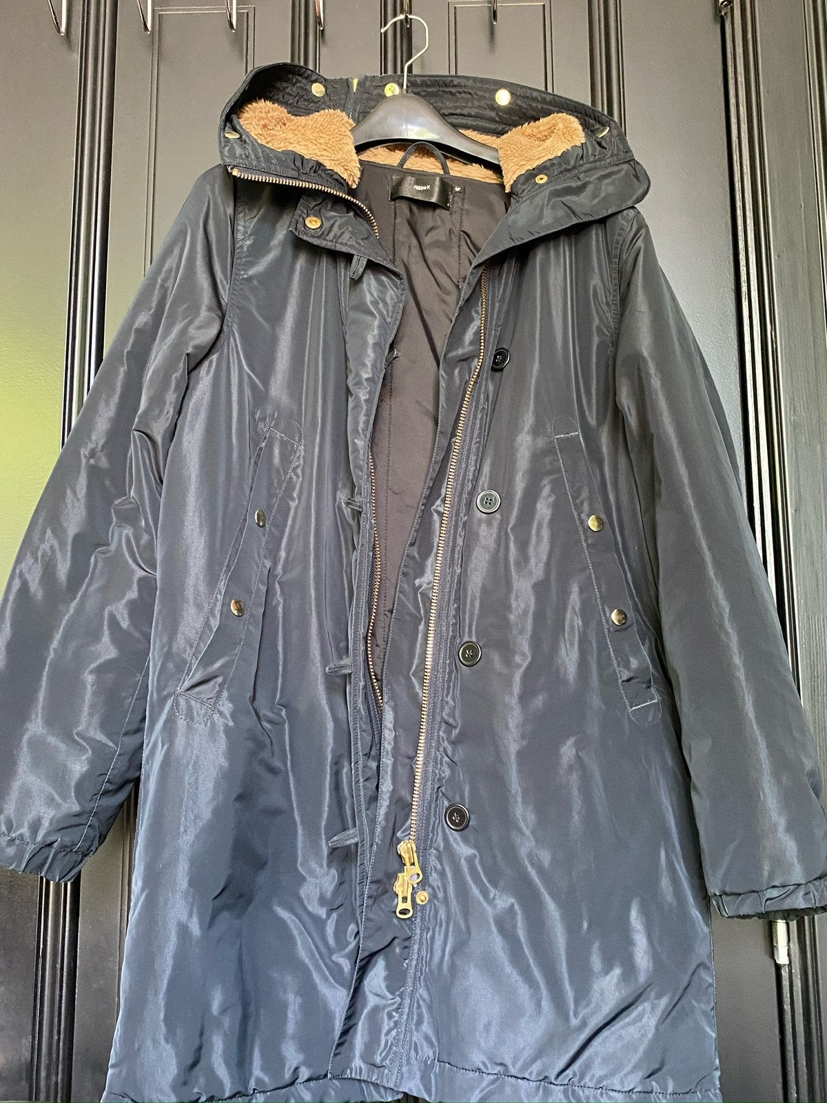 Filippa K donkerblauwe parka met capuchon met imitatiebont., Ophalen of Verzenden, Zo goed als nieuw, Maat 36 (S), Blauw