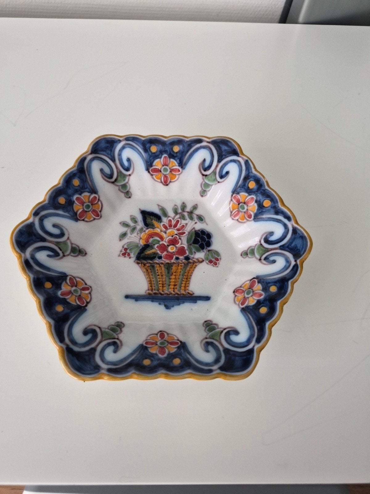 Makkum Tichelaar puntschaaltje / wandbordje -Handgeschilderd, Antiek en Kunst, Ophalen of Verzenden