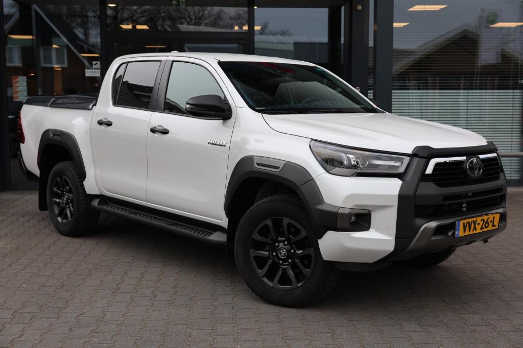 Toyota HILUX 2.8 D-4D DUBBEL CABIN INVINCIBLE  2 SITZ A/T 4W, Automaat, Huisgarantie, Met garantie (alle), Navigatiesysteem