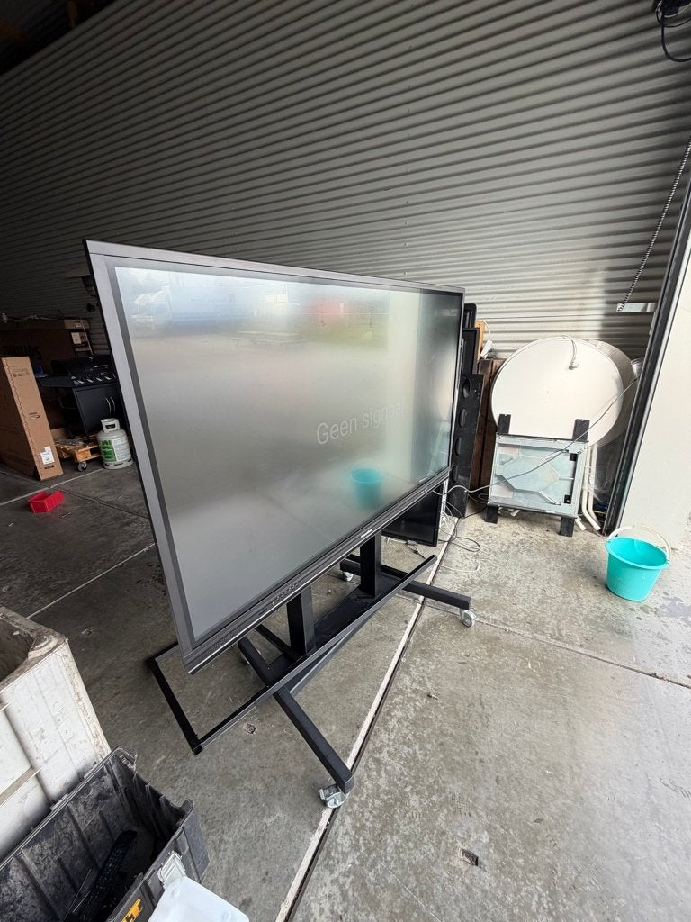 Foto 2 van Promethean ActivPanel 70” Touchscreen Digibord | AP6-70