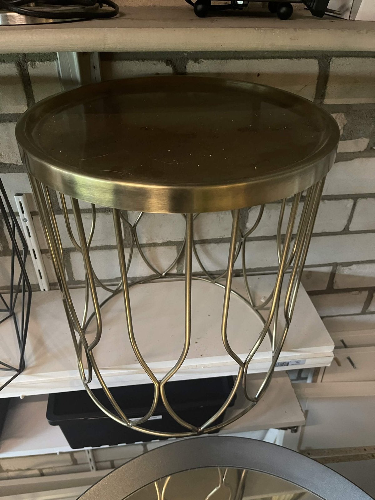 Goude salontafel of bijzettafel zwaar, Minder dan 55 cm, Zo goed als nieuw, Rechthoekig, Ophalen