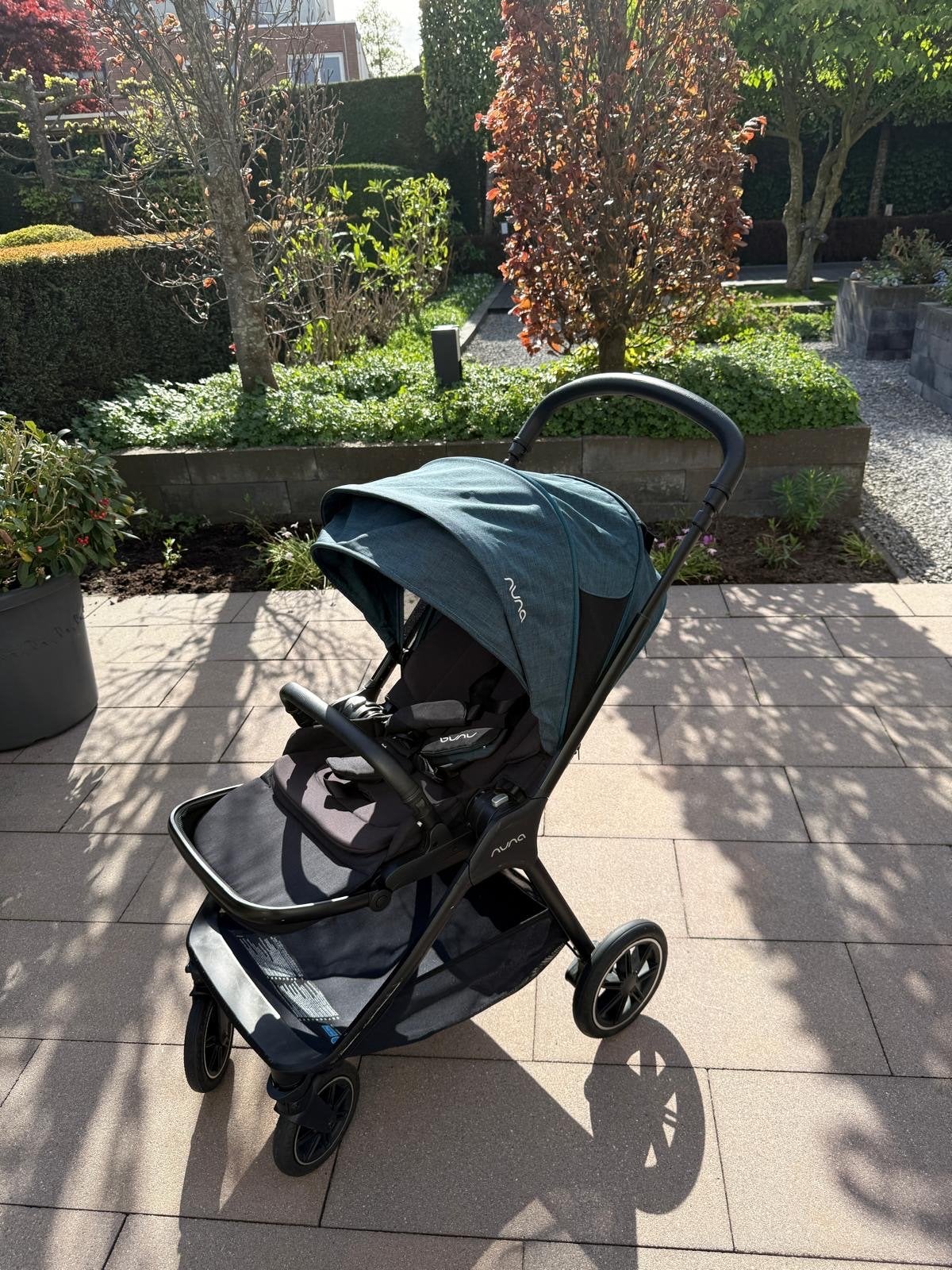 Nuna Triv kinderwagen met reiswieg, Zo goed als nieuw, Combiwagen, Met reiswieg, Ophalen