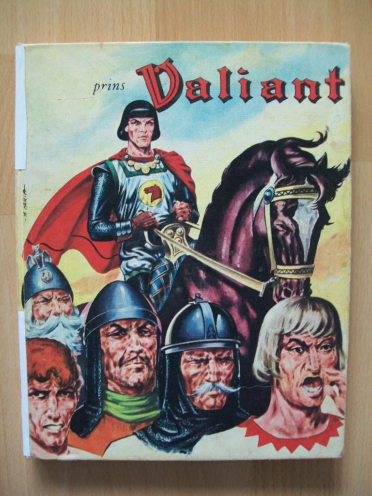 Het grote Prins Valiant boek - Harold Foster - 1966, Ophalen of Verzenden, Gelezen, Harold Foster