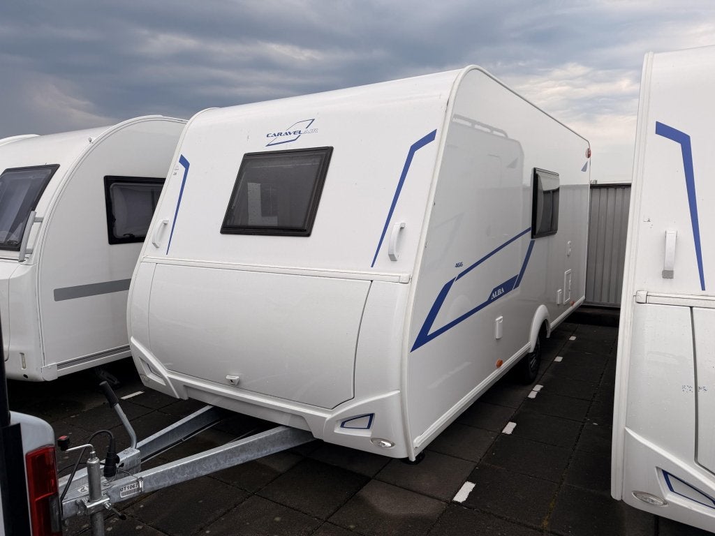 Caravelair Alba Family 466 EX HUUR MODEL 2026 MET VOORTENT, Caravans en Kamperen, Caravans, Standaardzit, Dwarsbed, Bedrijf, Ringverwarming