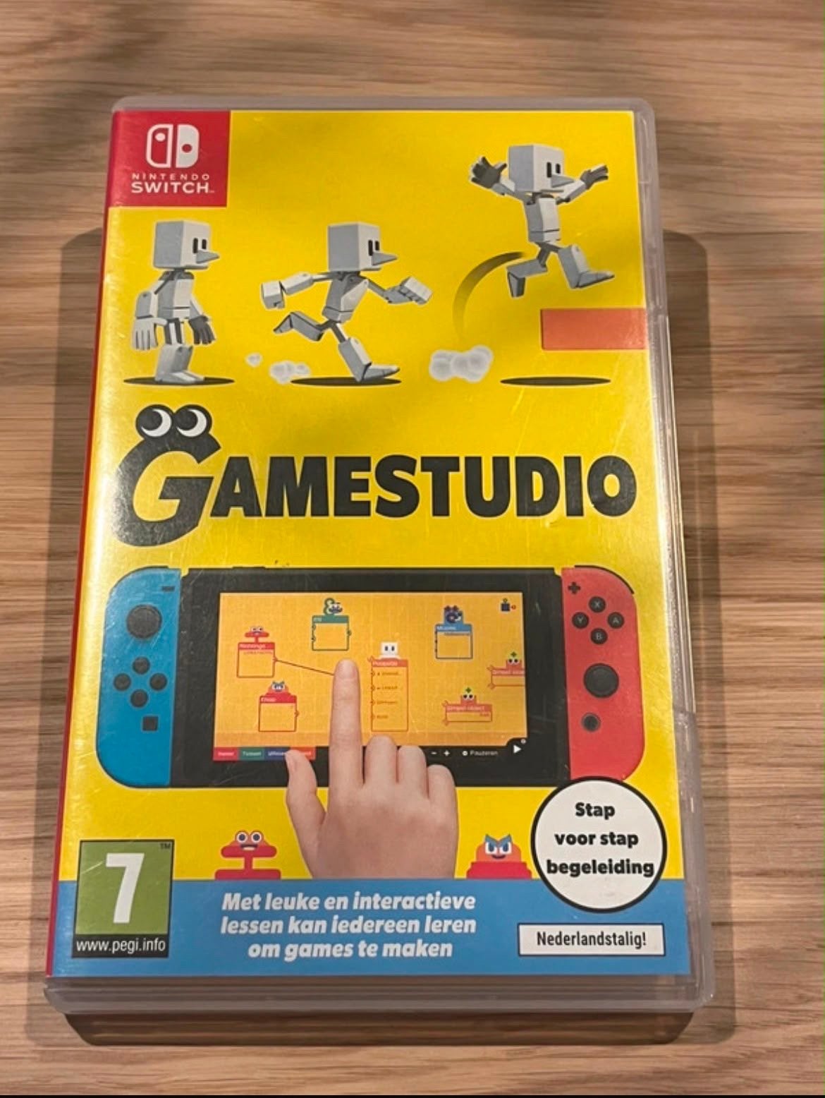 Gamestudio Nintendo Switch - Inclusief doosje, nette staat, Spelcomputers en Games, Games | Nintendo Switch, 1 speler, Ophalen of Verzenden
