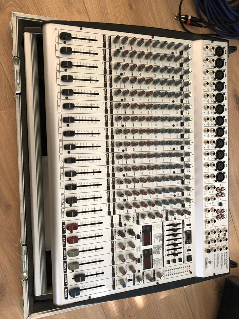 Behringer europower PMH5000 in flightcase, Muziek en Instrumenten, Mengpanelen, Ophalen of Verzenden, Gebruikt, 10 tot 20 kanalen