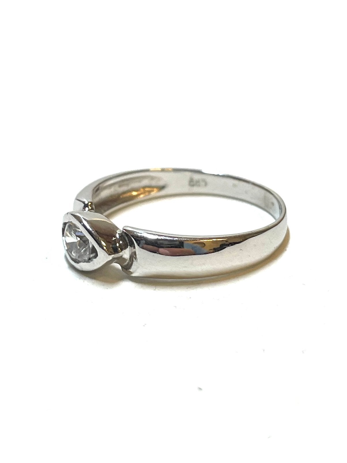 14k witgouden ring met een zirkonia, -, -, Ophalen of Verzenden, Zo goed als nieuw