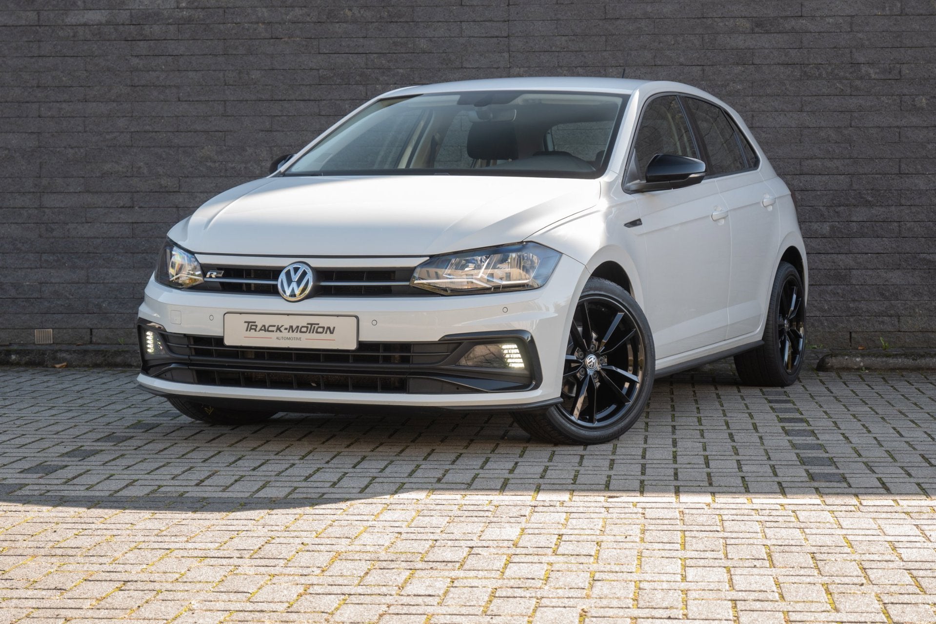 Volkswagen Polo 1.0 TSI r-line White & Black, Auto's, Stof, Bedrijf, Handgeschakeld, 570 kg