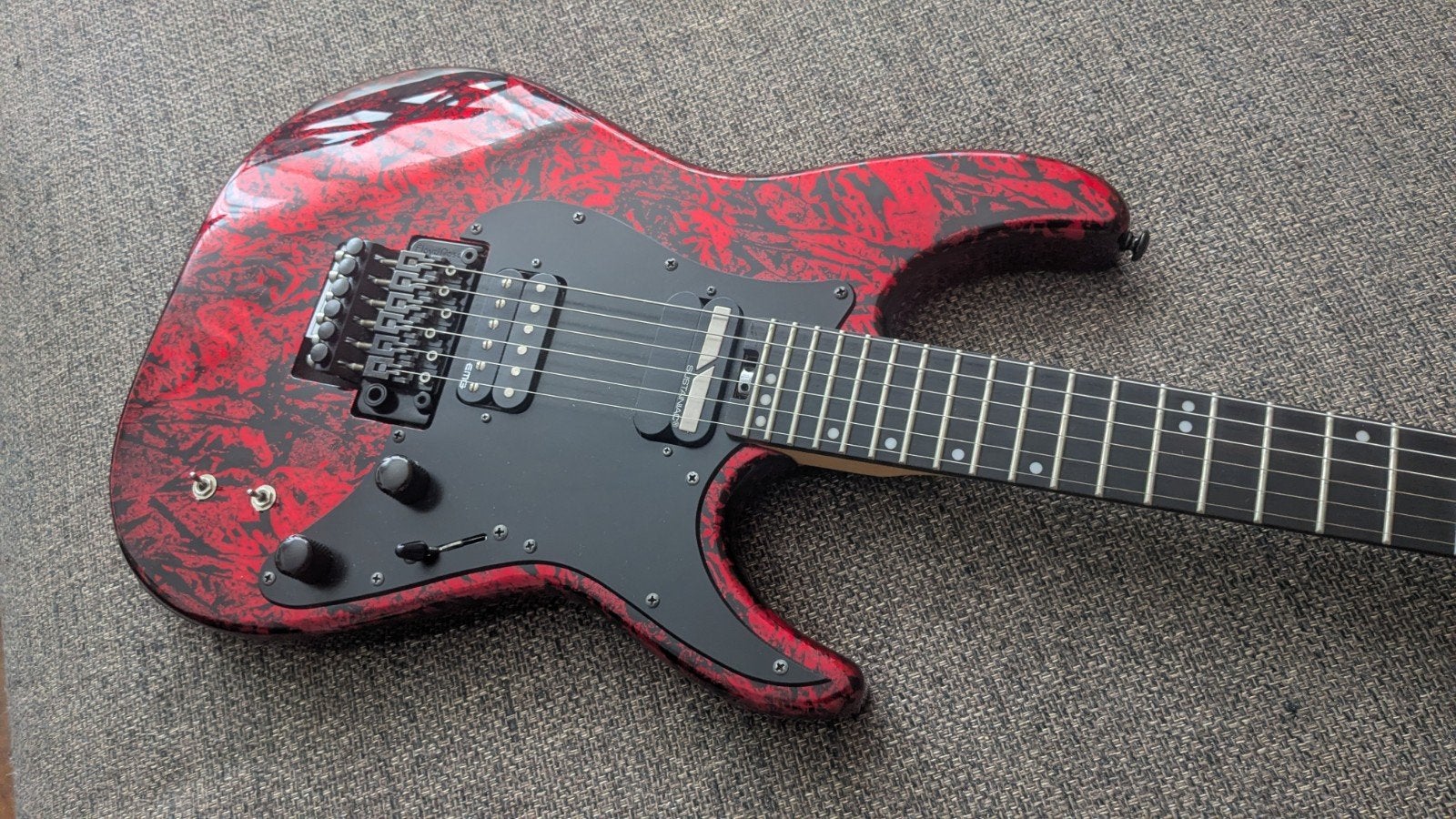 2xSchecter sun valley shredder red en blue reign sustainiac, Ophalen of Verzenden, Zo goed als nieuw, Solid body, Overige merken