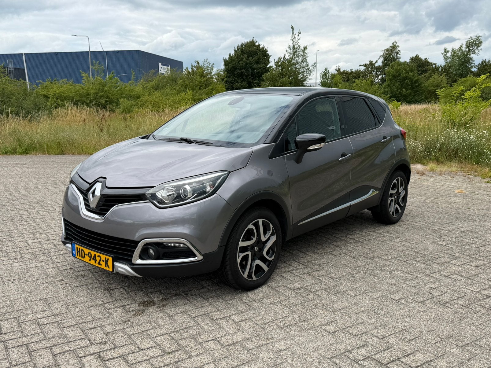 Renault Captur 1.2 TCE 120 EDC 2015 Grijs, 625 kg, 118 pk, 4 cilinders, Origineel Nederlands