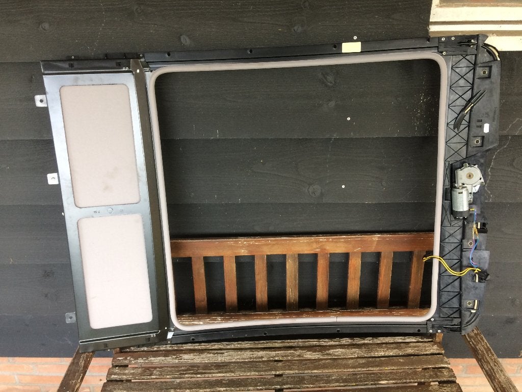 Peugeot 206 elektrisch uitschuifbare hemelbekleding pano.dak, Auto-onderdelen, Interieur en Bekleding, Ophalen, Gebruikt, Peugeot