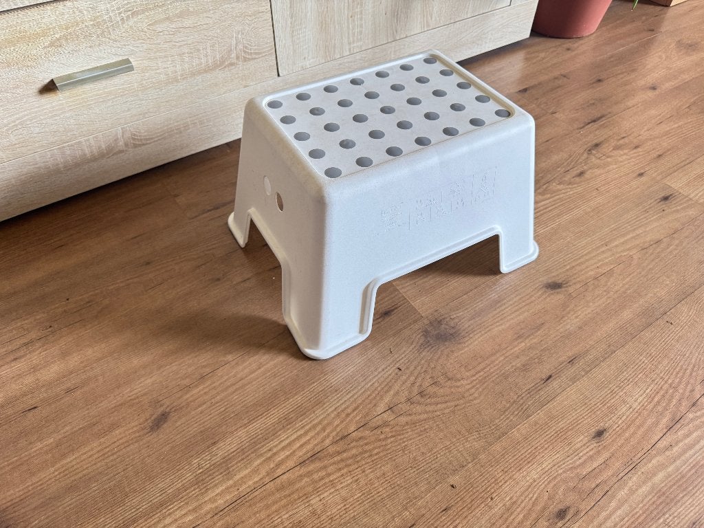 opstapje van Ikea 26 cm  hoog, Ophalen, Zo goed als nieuw, Kunststof