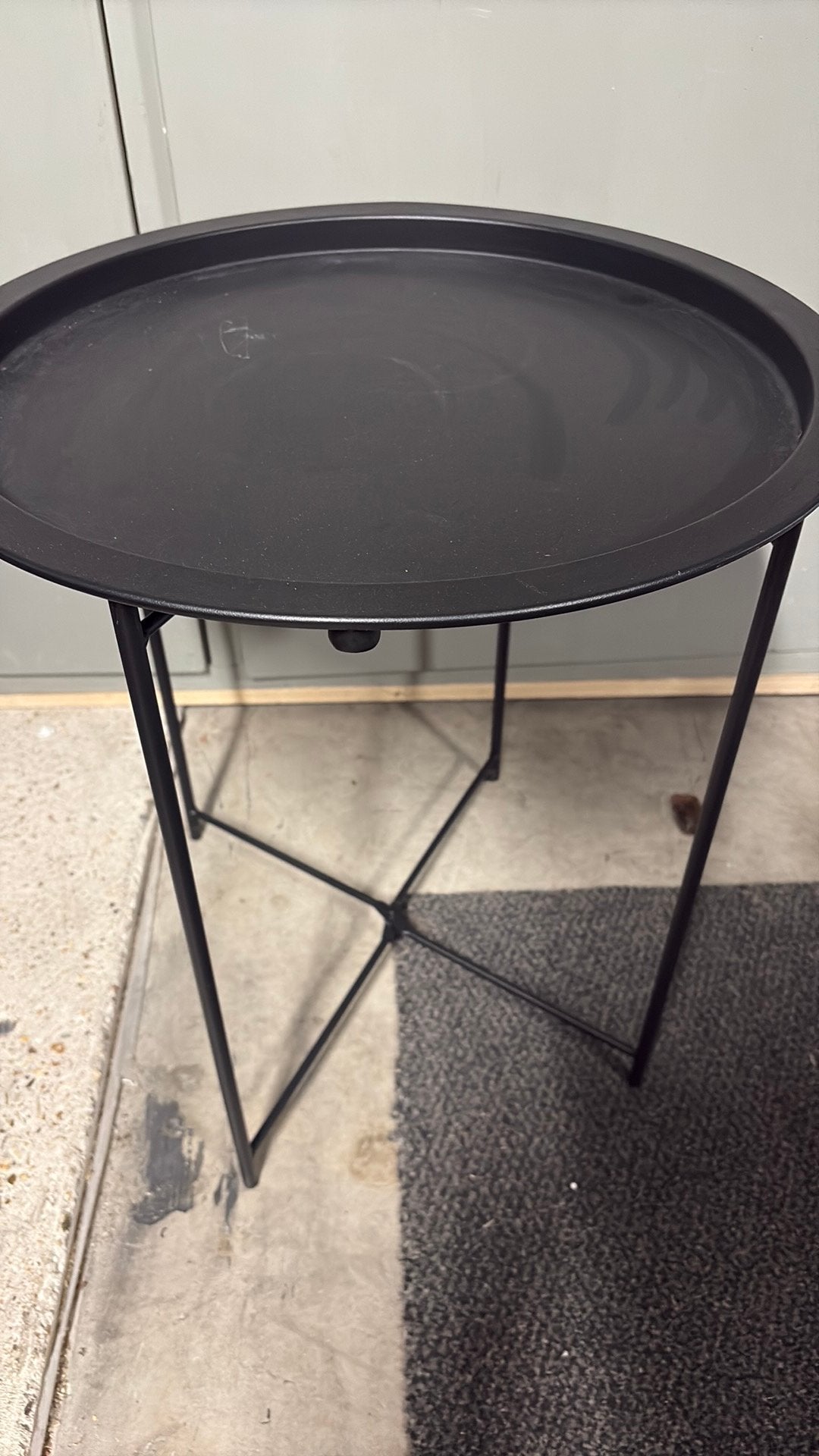 Inklapbaar en los dienbld, Minder dan 55 cm, Gebruikt, Metaal of Aluminium, Rond