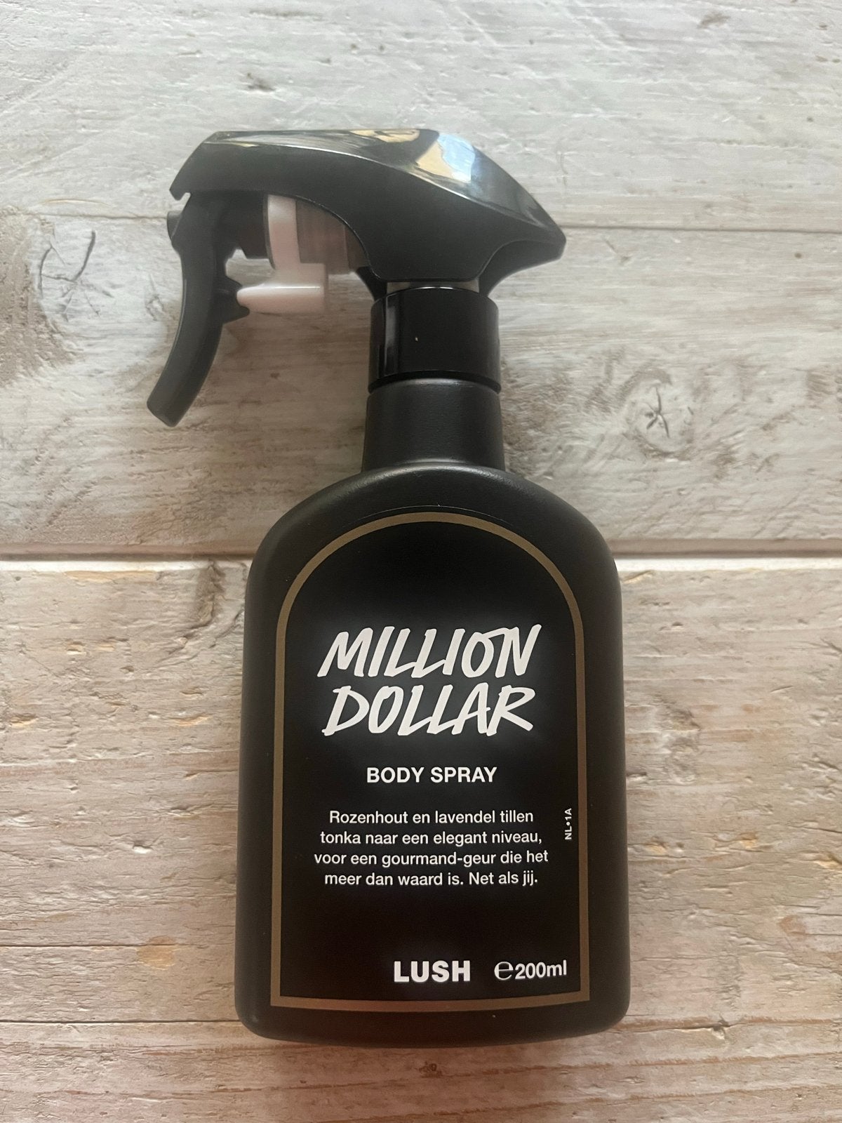 Lush Million Dollar Body Spray 200ml, Ophalen of Verzenden, Zo goed als nieuw