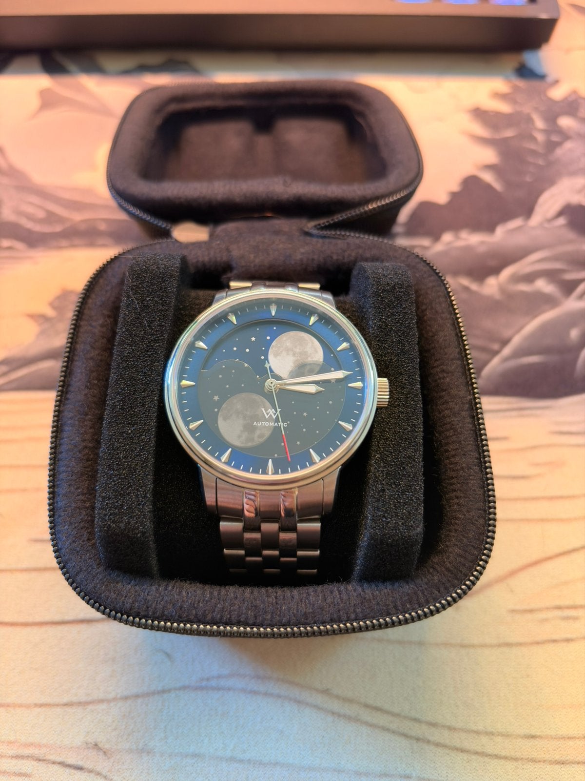 Wm142 “moon phase” horloge, Ophalen of Verzenden, Zo goed als nieuw, Leer, Overige merken