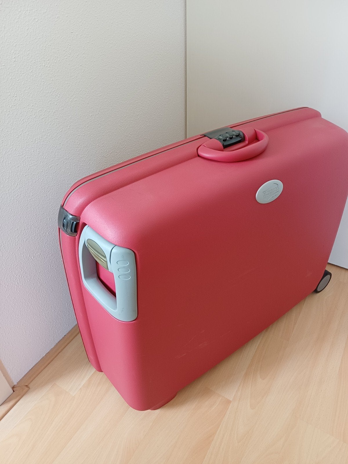 American Tourister Koffer - Rood, Hard Kunststof, Gebruikt, Hard kunststof, 45 tot 55 cm, Ophalen