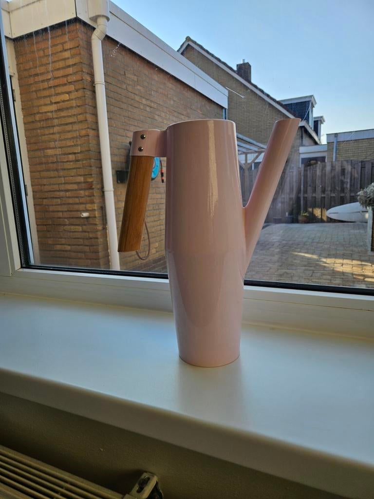 Roze gieter van Ikea met houten handvat, Ophalen of Verzenden