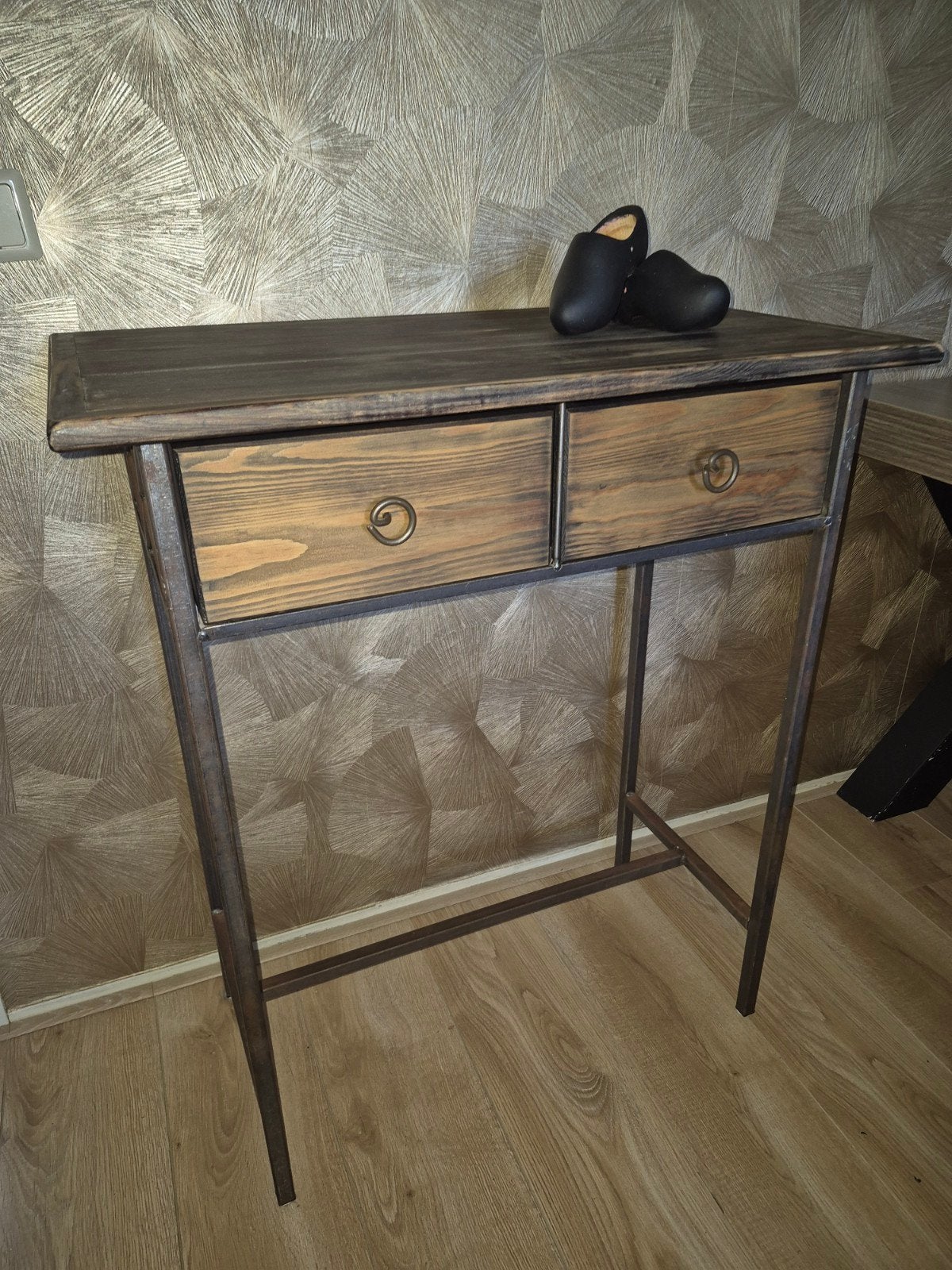 Sidetable, Ophalen, 25 tot 50 cm, Rechthoekig, 100 tot 150 cm