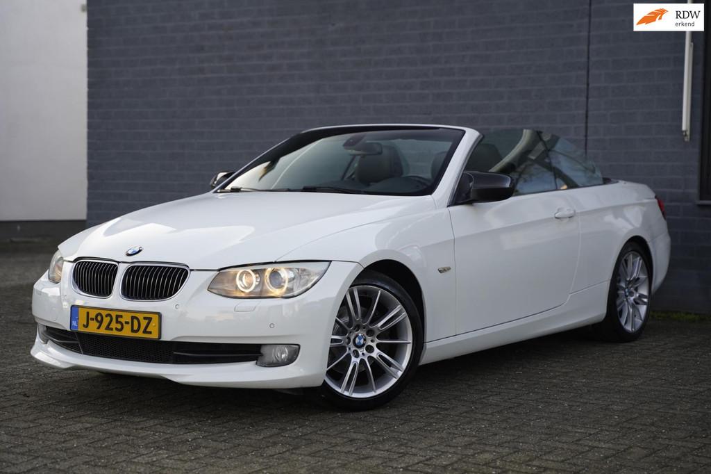 BMW 3-serie Cabrio 330i High Executive, Leder, Navigatie NAP, Auto's, BMW, Automaat, Euro 5, Achterwielaandrijving, Gebruikt