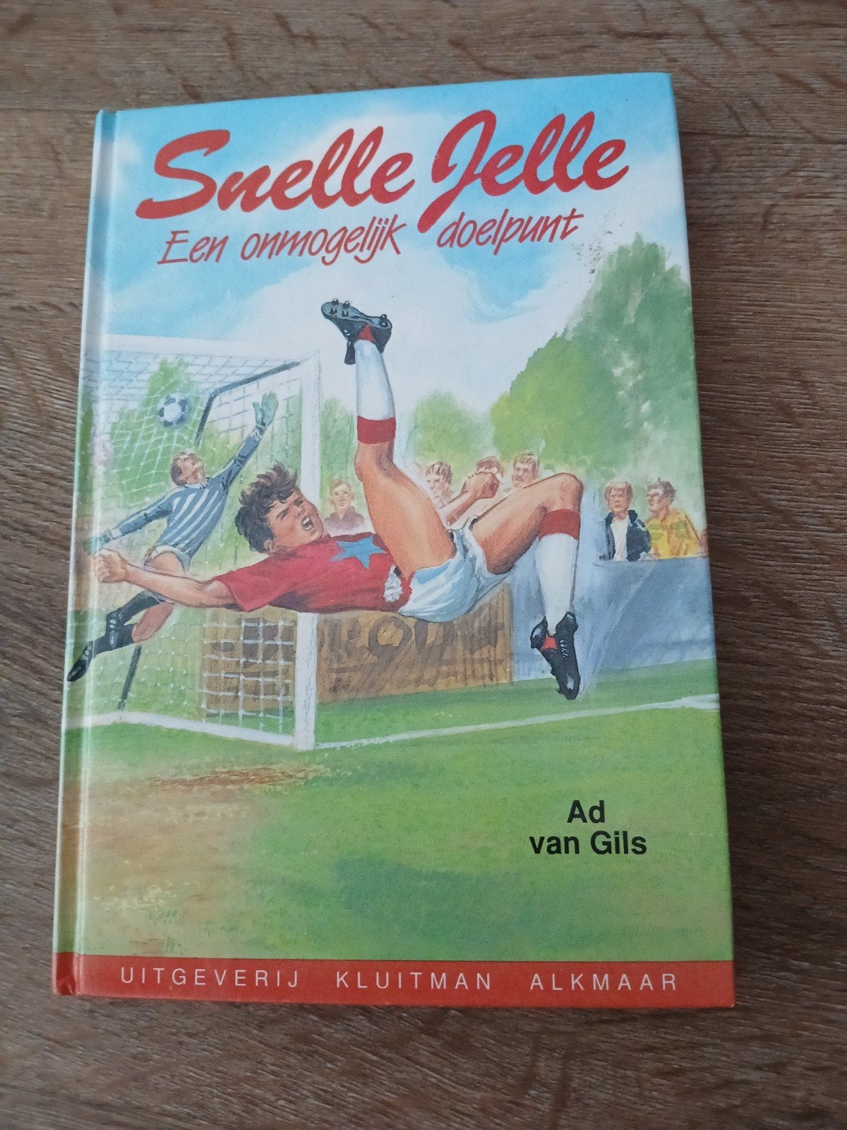 Snelle Jelle  Een onmogelijk doelpunt Ad van Gils, Boeken, Ophalen of Verzenden, Gelezen