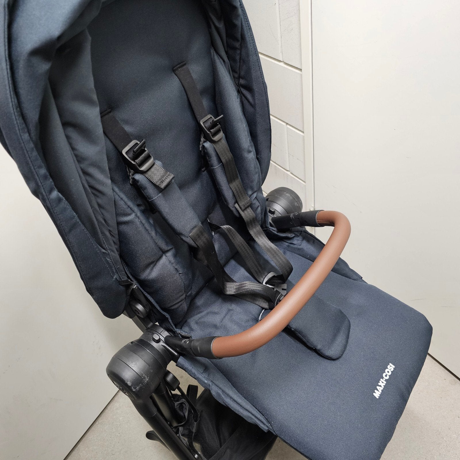 Maxi-Cosi Street+ met Reiswieg en Zitje, Kinderen en Baby's, Kinderwagens en Combinaties, Ophalen, Zo goed als nieuw, Combiwagen
