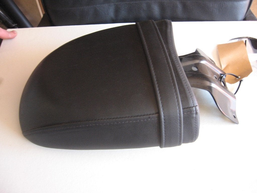 buddy seat / duo zitje // Rocket III , Roadster 2005 (-2013), Motoren, Gebruikt, Kweenie, Ophalen of Verzenden, Triumph