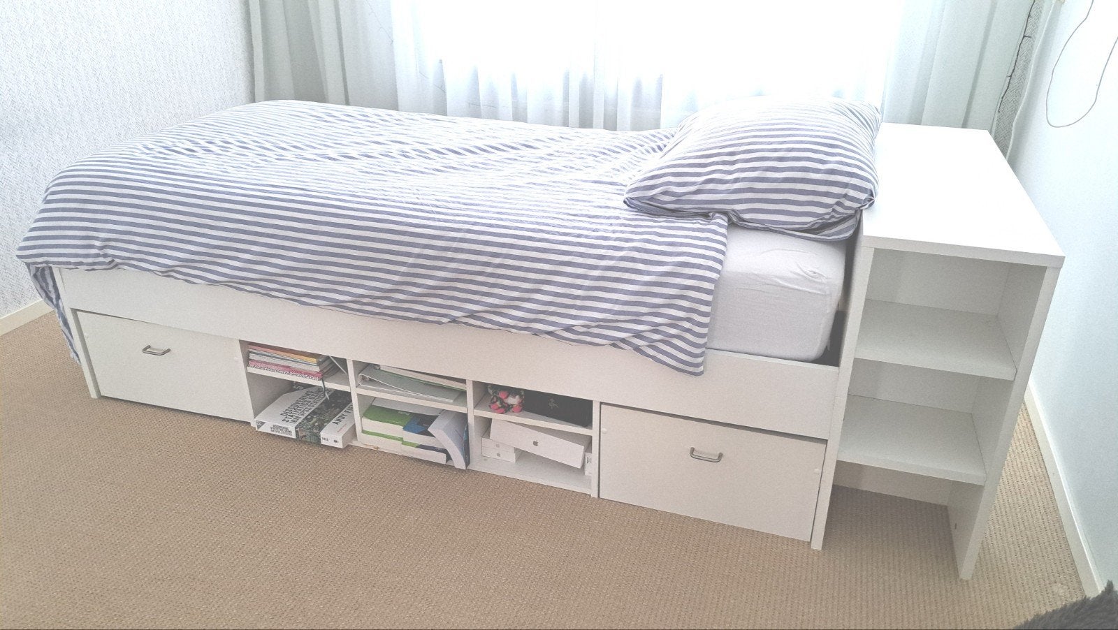 Eenpersoonsbed 90x200 met lattenbodem en lades op wieltjes, Ophalen, 90 cm, Eenpersoons, Wit