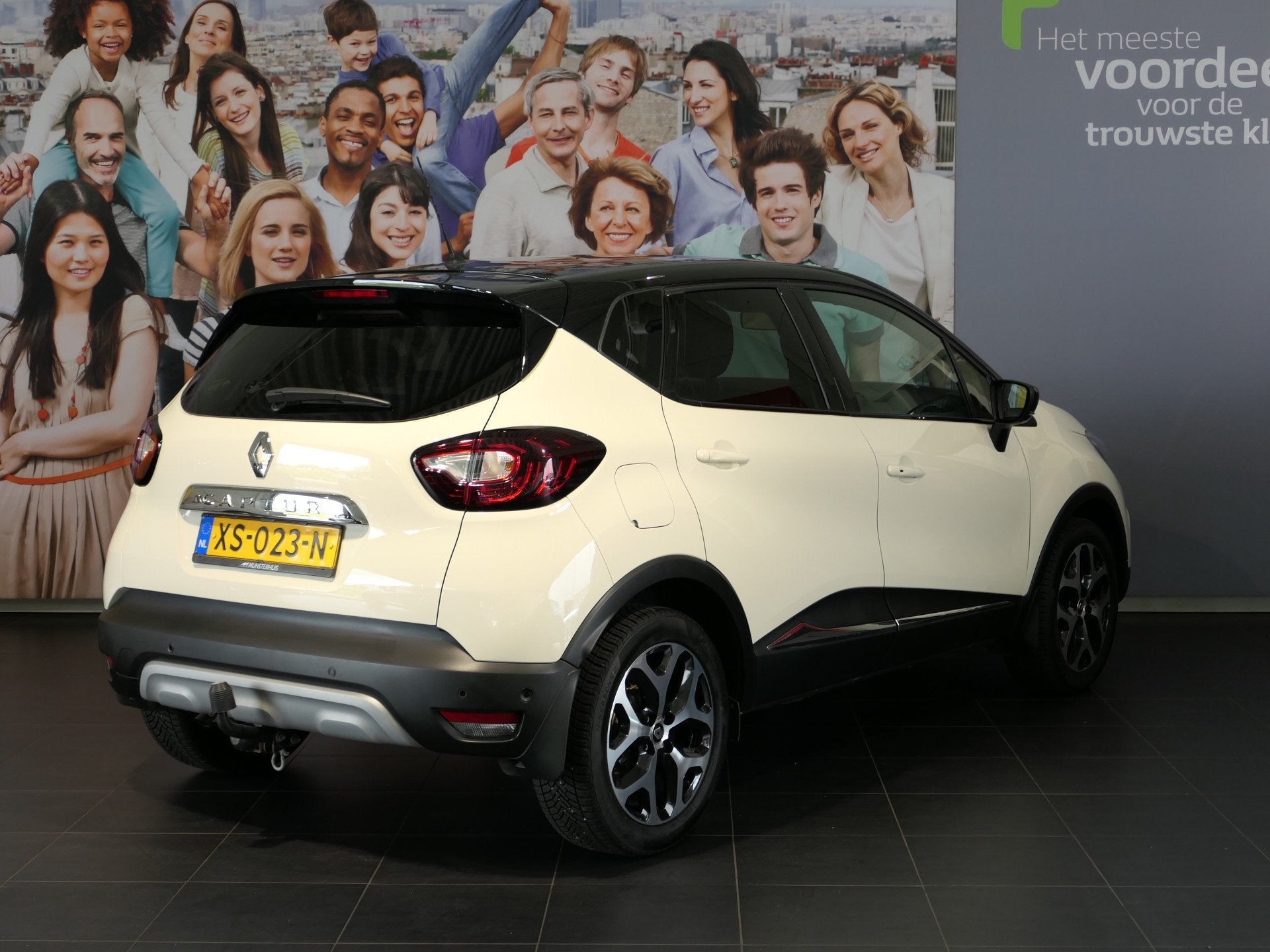 Renault Captur 1.3 TCe Intens *AUTOMAAT!* - Trekhaak - Dodeh, Stof, Gebruikt, 4 cilinders, 150 pk