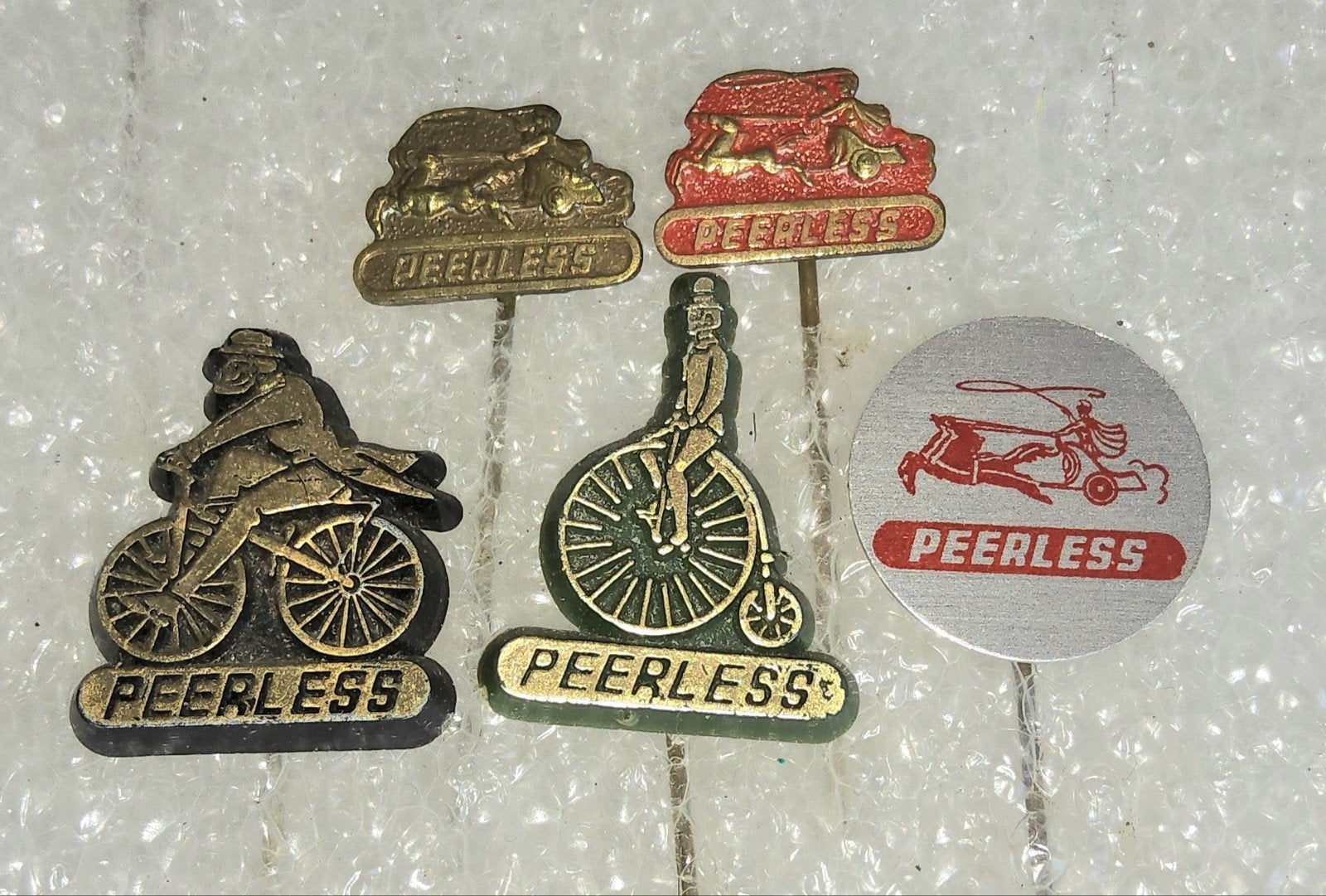 5 Peerless Speldjes - Vintage Collectie, Verzamelen, Speldjes, Pins en Buttons, Ophalen of Verzenden, Gebruikt, Transport, Speldje of Pin