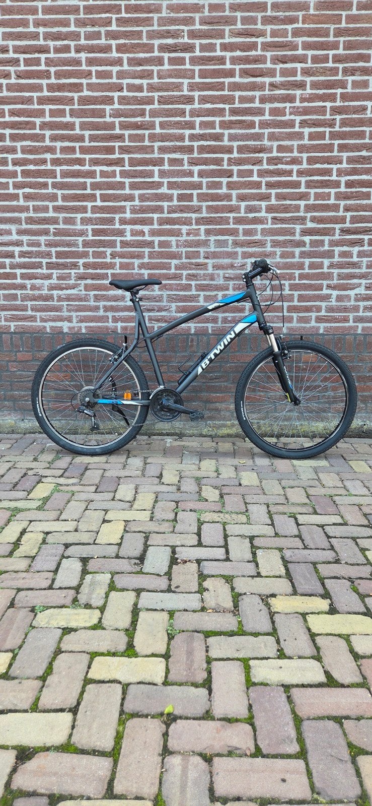 Btwin rockrider 340 XL 26 inch mountainbike mtb !

Mooie mtb, 57 cm of meer, Ophalen, Gebruikt, Overige merken