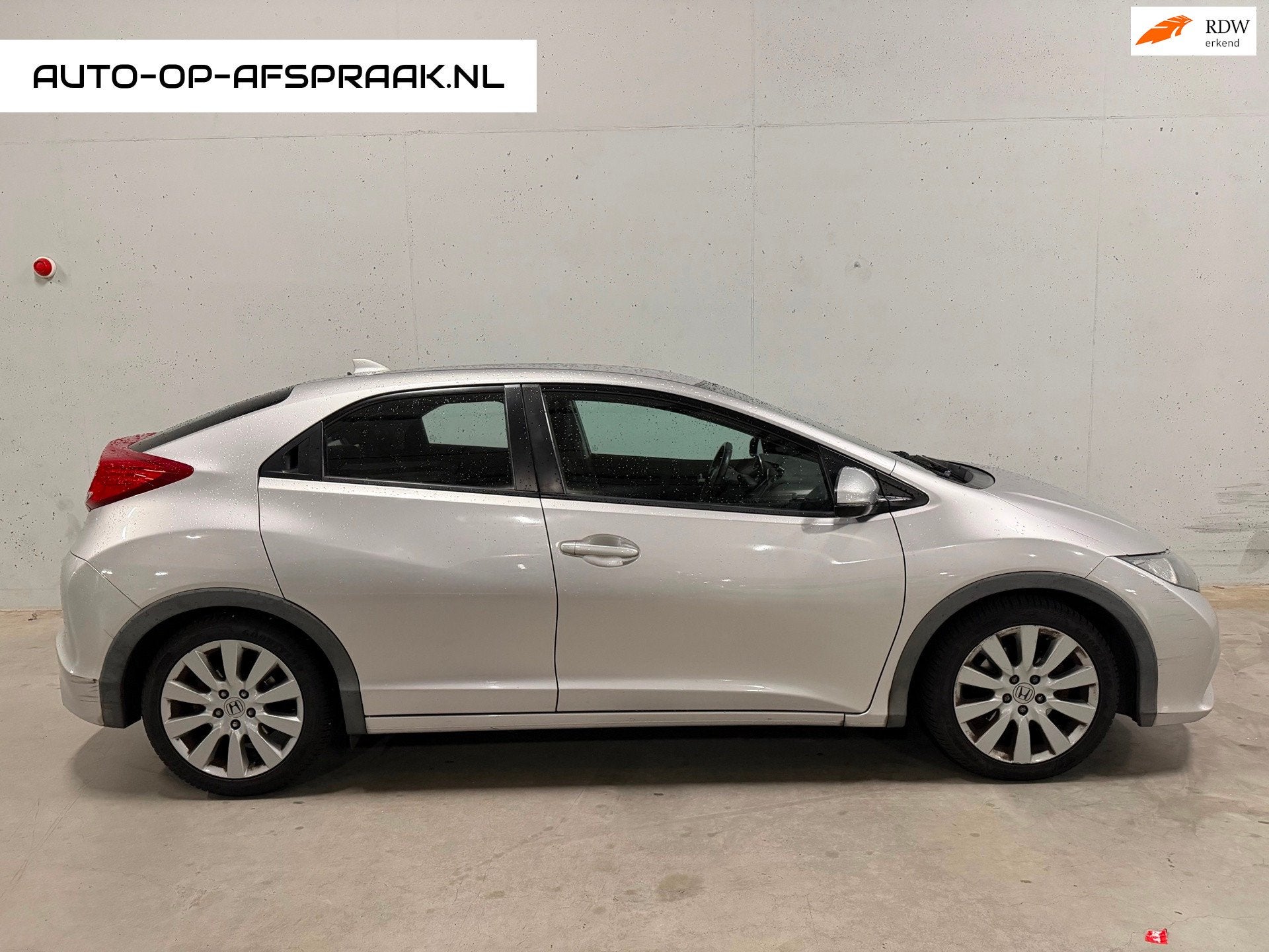 Honda Civic 1.4 Sport Business Edition Navi Camera Cruise Tr, Auto's, Voorwielaandrijving, Stof, Gebruikt, 4 cilinders