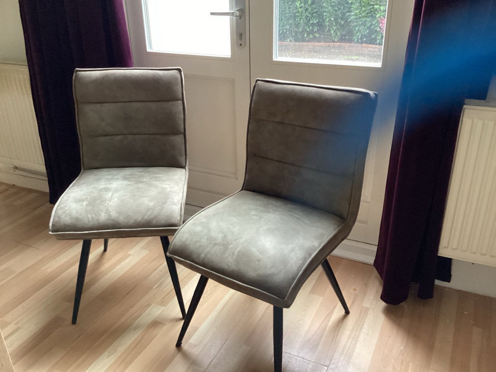 Set van 2 moderne eetkamerstoelen - groen, Twee, Overige kleuren, Ophalen of Verzenden, Zo goed als nieuw