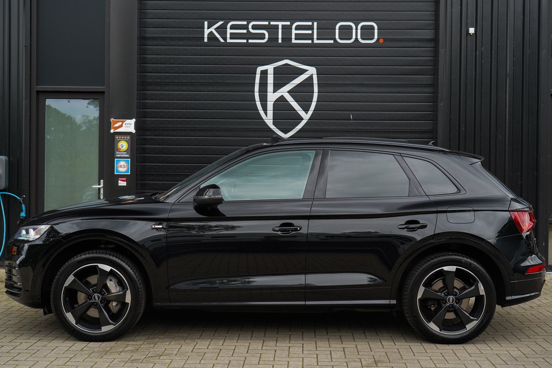 Audi Q5 55 S COMPETITION 55 TFSI e PANO/MATRIX/VIRTUEL/SPORT, Auto's, Audi, Dealer onderhouden, 4 cilinders, Zwart, Bedrijf