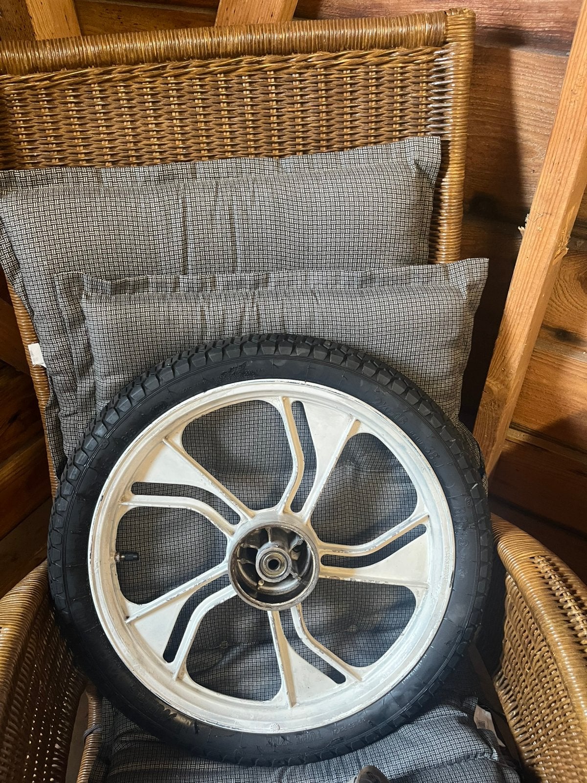 Tomos velg met nieuwe band, Ophalen of Verzenden, Overige typen