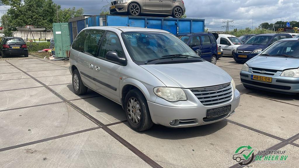 chrysler voyager  2.8 crd 16v automaat onderdelen 2008, Gebruikt, -, Ophalen of Verzenden, Bumper
