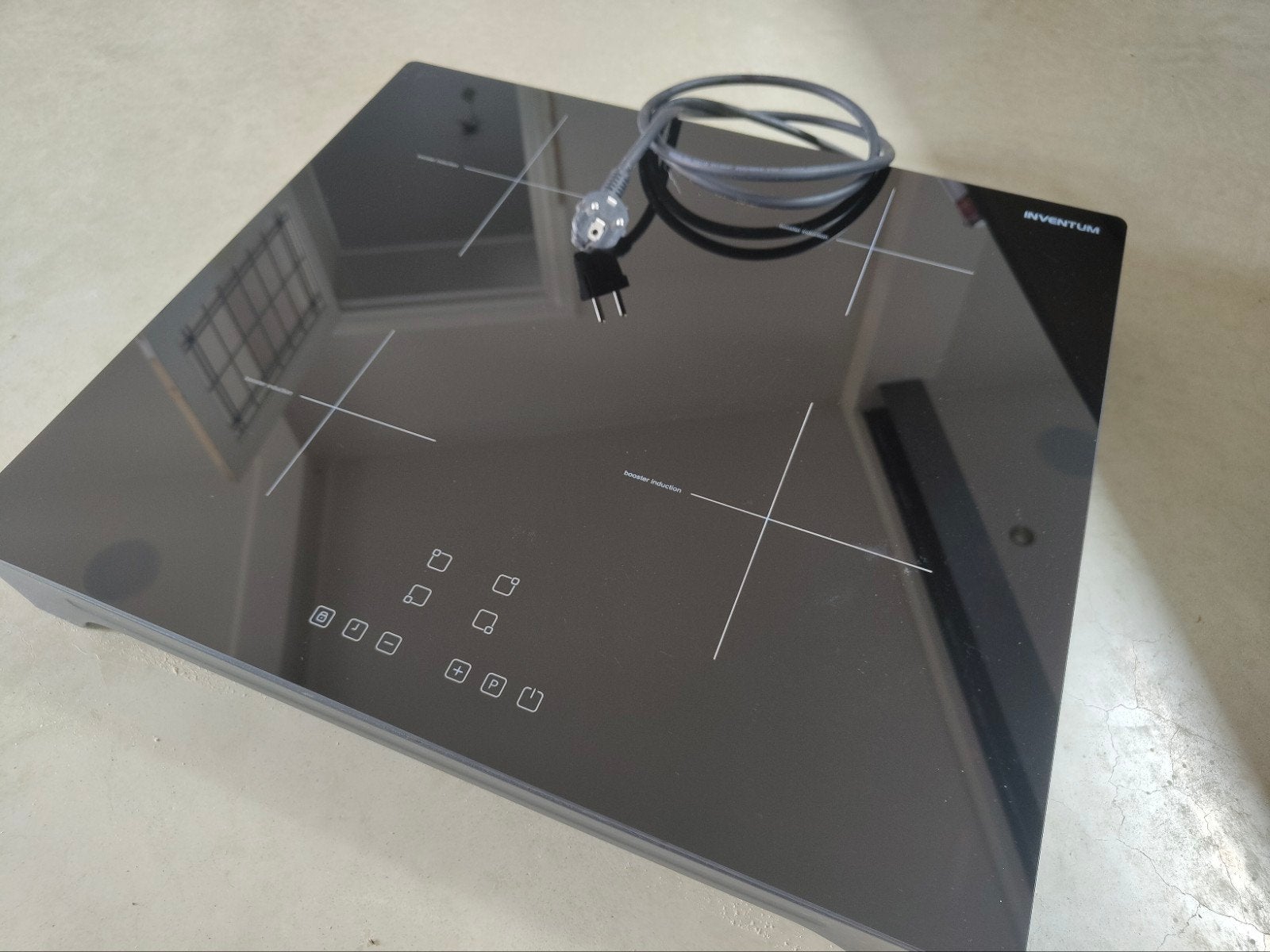 Inventum VKI6010ZWA Inductiekookplaat - 4 zones, 1 fase, Ophalen, 4 kookzones, Zo goed als nieuw, Inductie