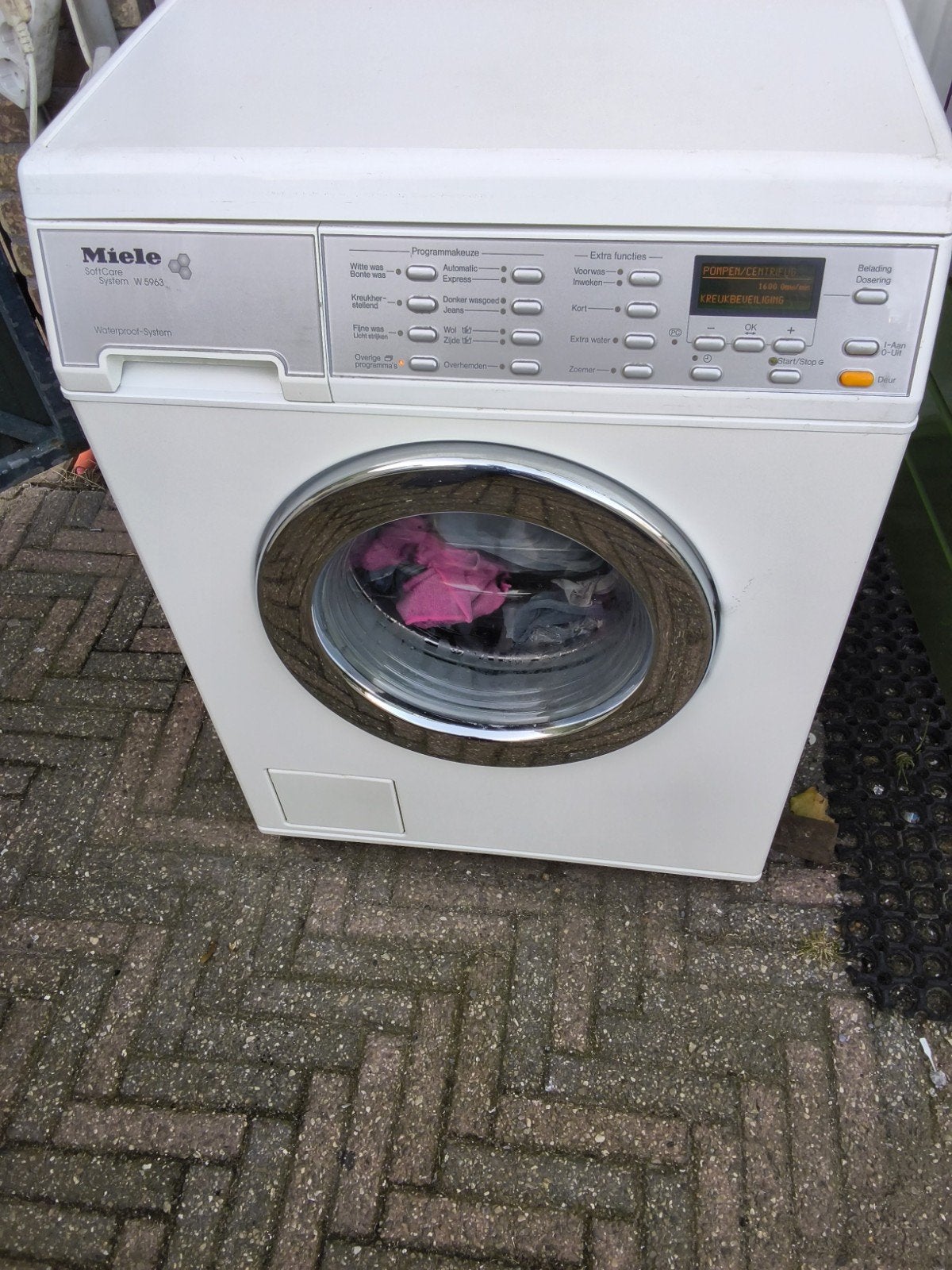 miele wasmachine 6 kilo 1600 helemaal nagekeken, Ophalen