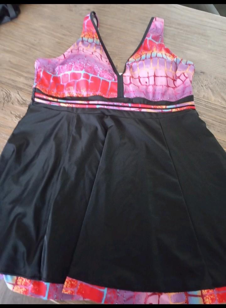 TANKINI MAAT 50/ 48 NU 20€ ZIE FOTO,S., Kleding | Dames, Badmode en Zwemkleding, Ophalen of Verzenden, Nieuw, Zwart, Badpak