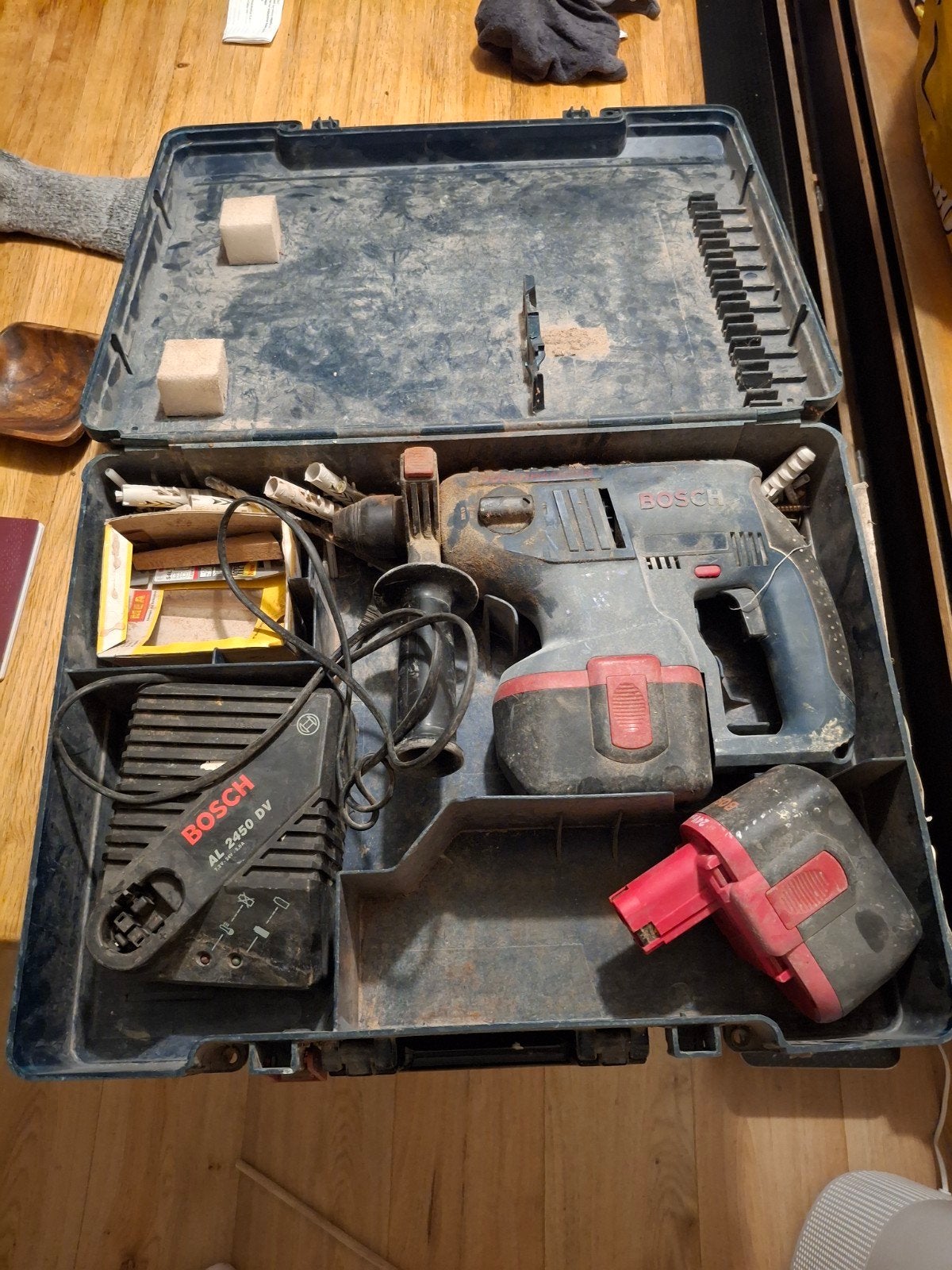 Bosch Accu Boorhamer SDS-Plus – 2 accu's + oplader