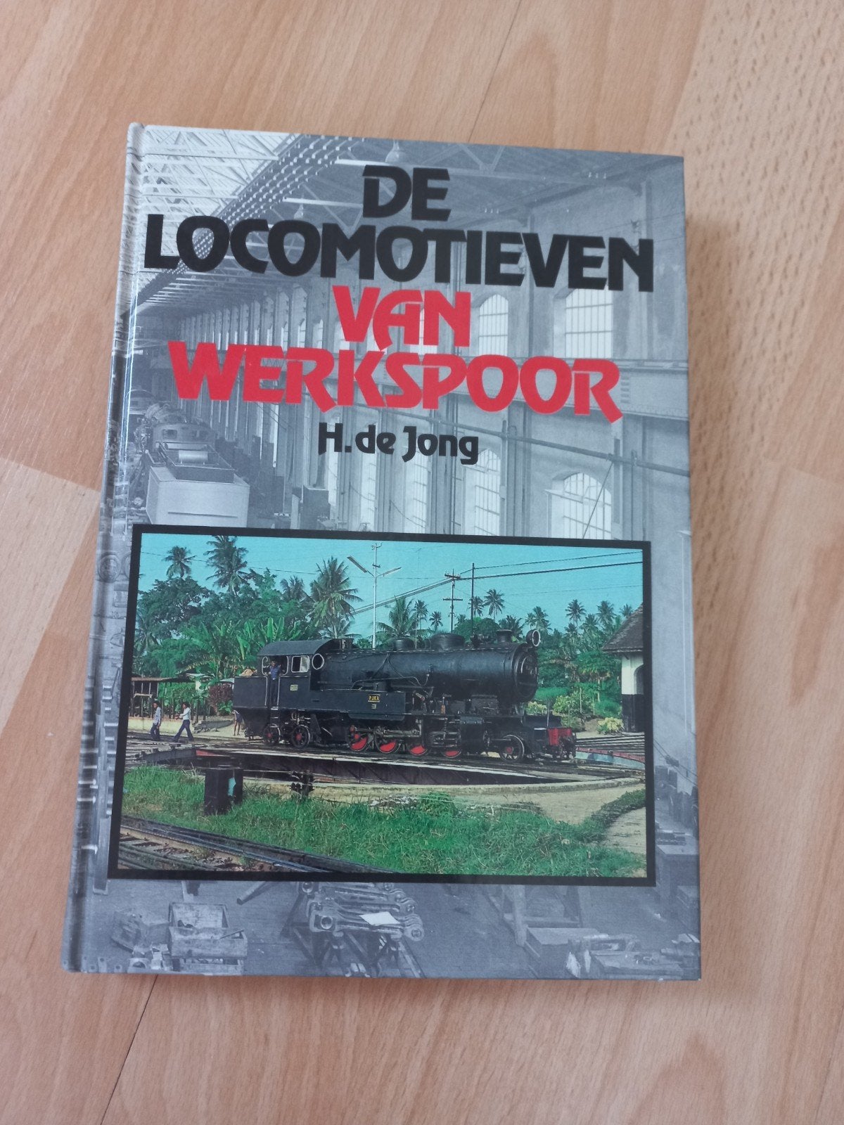 Te koop de Locomotieven van Werkspoor uitgeverij de Alk, Ophalen, Zo goed als nieuw, Trein