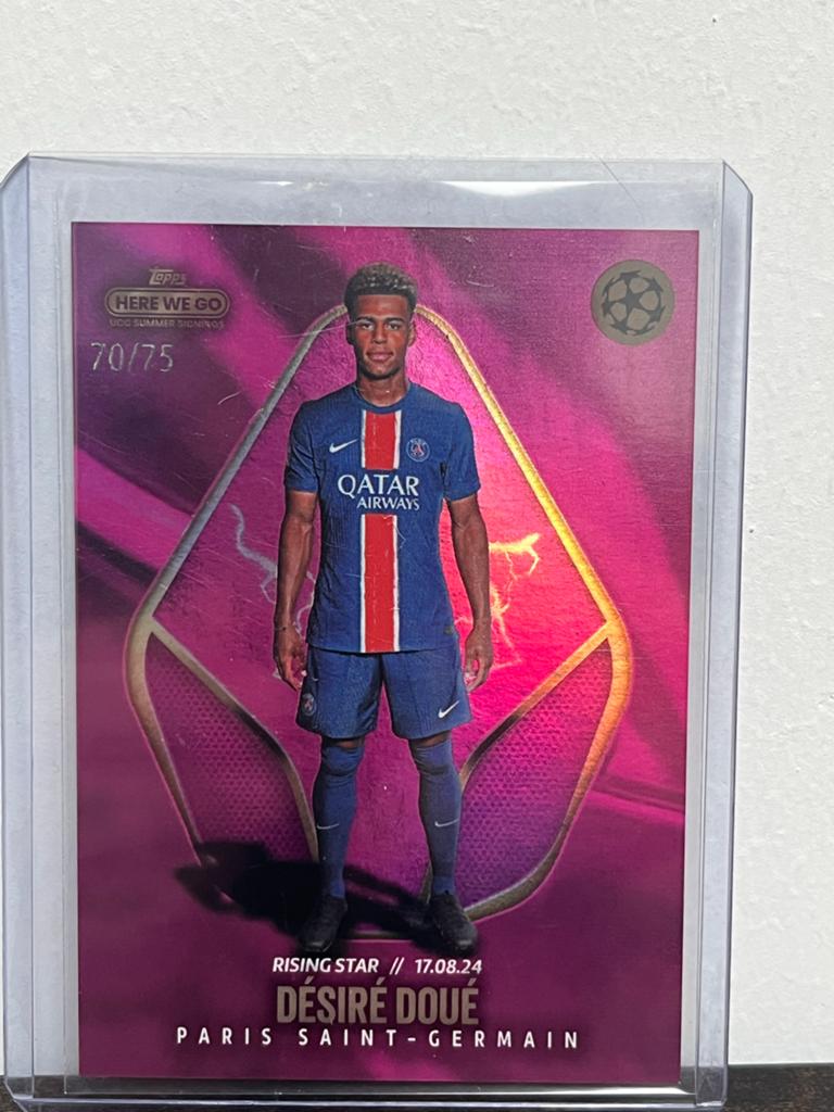 Désiré Doué Topps Rising Star Paris Saint-Germain kaart, Ophalen of Verzenden, Zo goed als nieuw