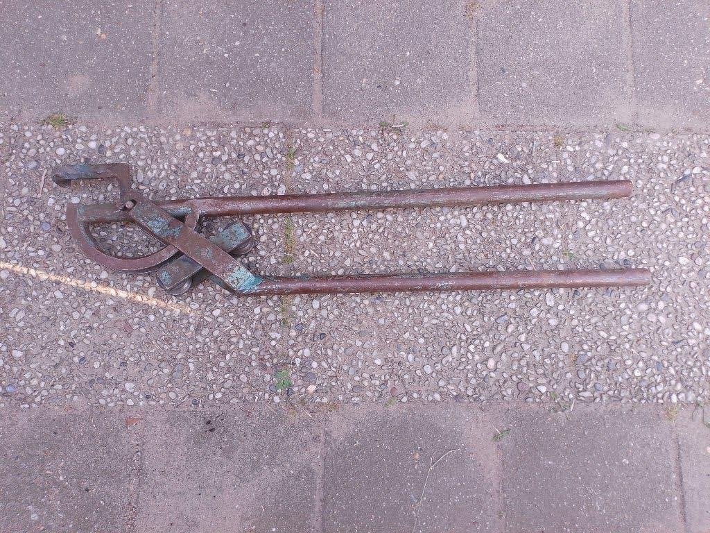 Professionele degelijke Buigtang buigijzer pijpbuiger 28 mm, Gebruikt, -, Ophalen of Verzenden, -