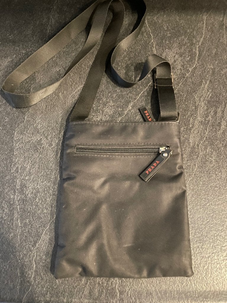Prada schoudertas, Ophalen, Zo goed als nieuw, Zwart, Overige merken