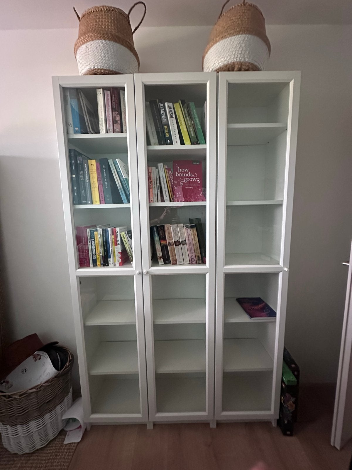 3x IKEA Billy Boekenkast met Oxberg glazen deuren (z.g.a.n.), Ophalen, Minder dan 50 cm, 200 cm of meer, 25 tot 50 cm