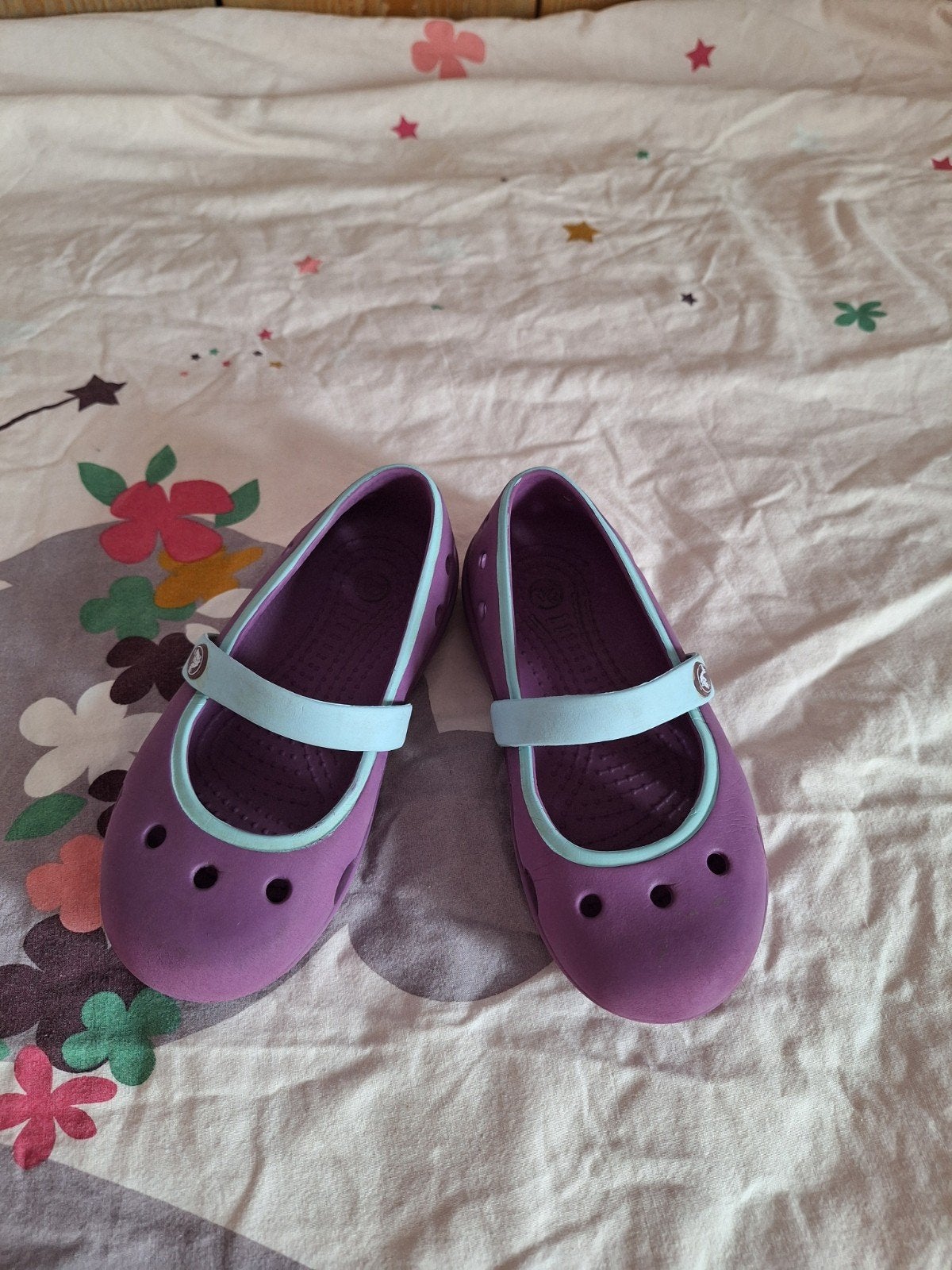 Paarse Crocs C9 (maat 25-26) voor kinderen, Gebruikt, Crocs, Jongen of Meisje, Schoenen