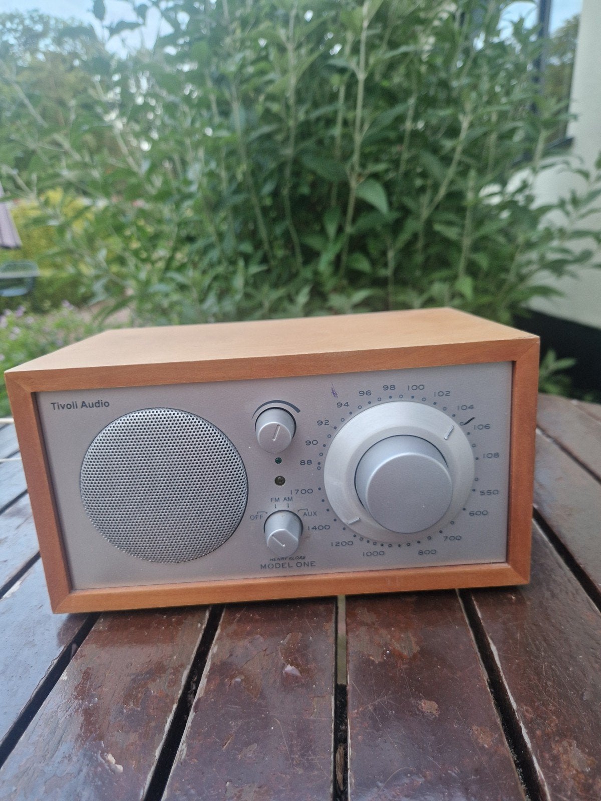 Tivoli Audio Model One Radio - Hout en Zilver, Ophalen of Verzenden, Zo goed als nieuw, Radio