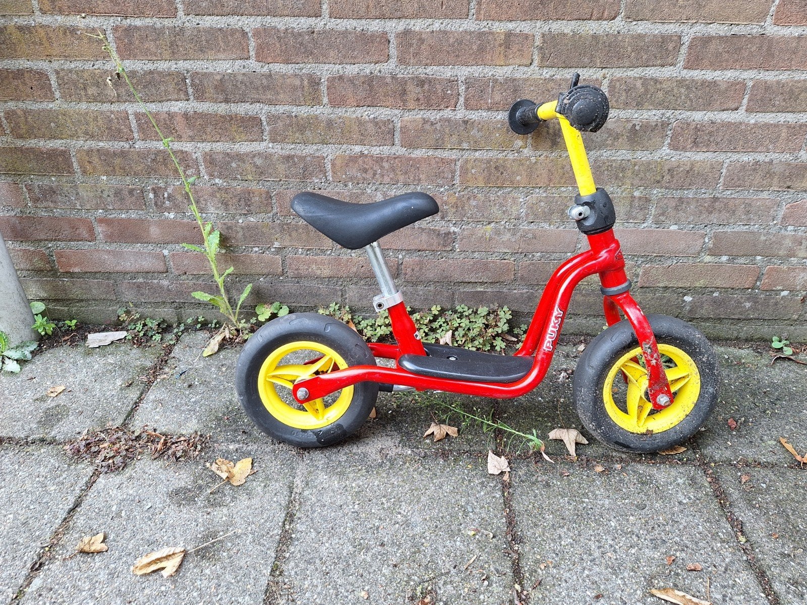Puky loopfiets rood/geel, Fietsen en Brommers, Fietsen | Kinderfietsjes, Ophalen, Gebruikt, Minder dan 16 inch, Puky