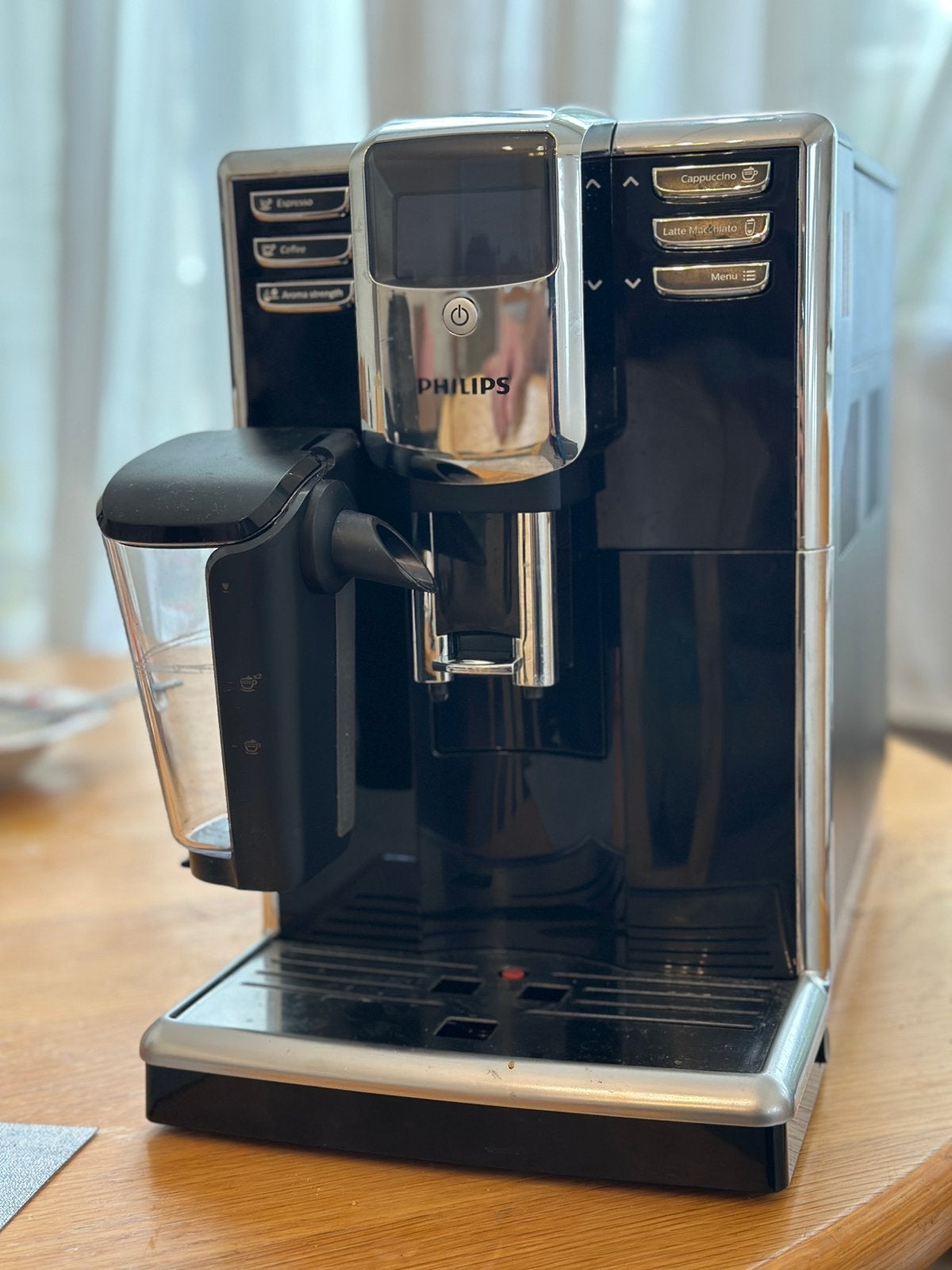 Saeco EP5340/10 – Volautomatische Koffiemachine, Saeco, Ophalen of Verzenden, Zo goed als nieuw, Capsulehouder
