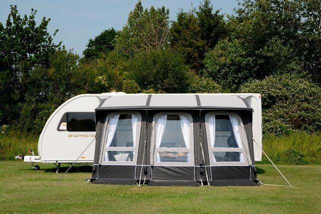 caravan tent opblaasbaar Kampa Ace 400, Ophalen of Verzenden, Zo goed als nieuw