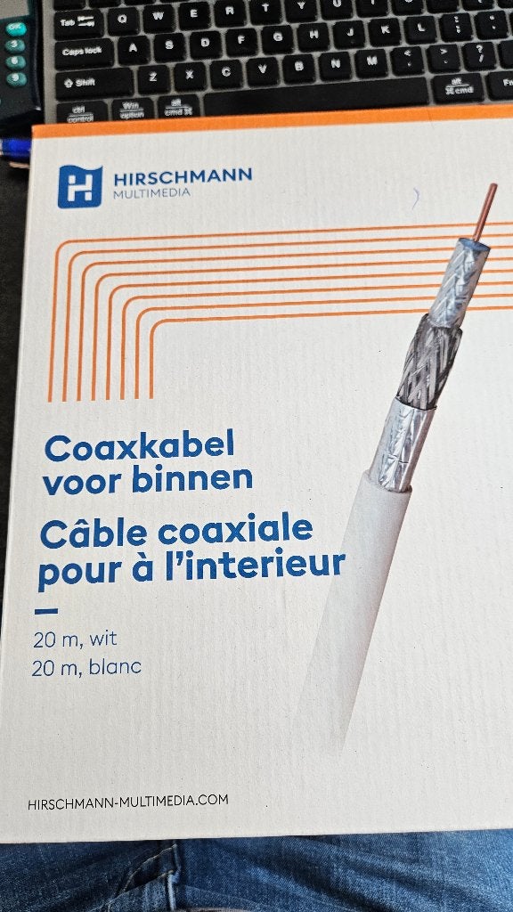 coax  ziggo gecertificeerd 20 euro prijs verlaagd, Ophalen of Verzenden, Nieuw, 10 meter of meer, Coaxiale kabel